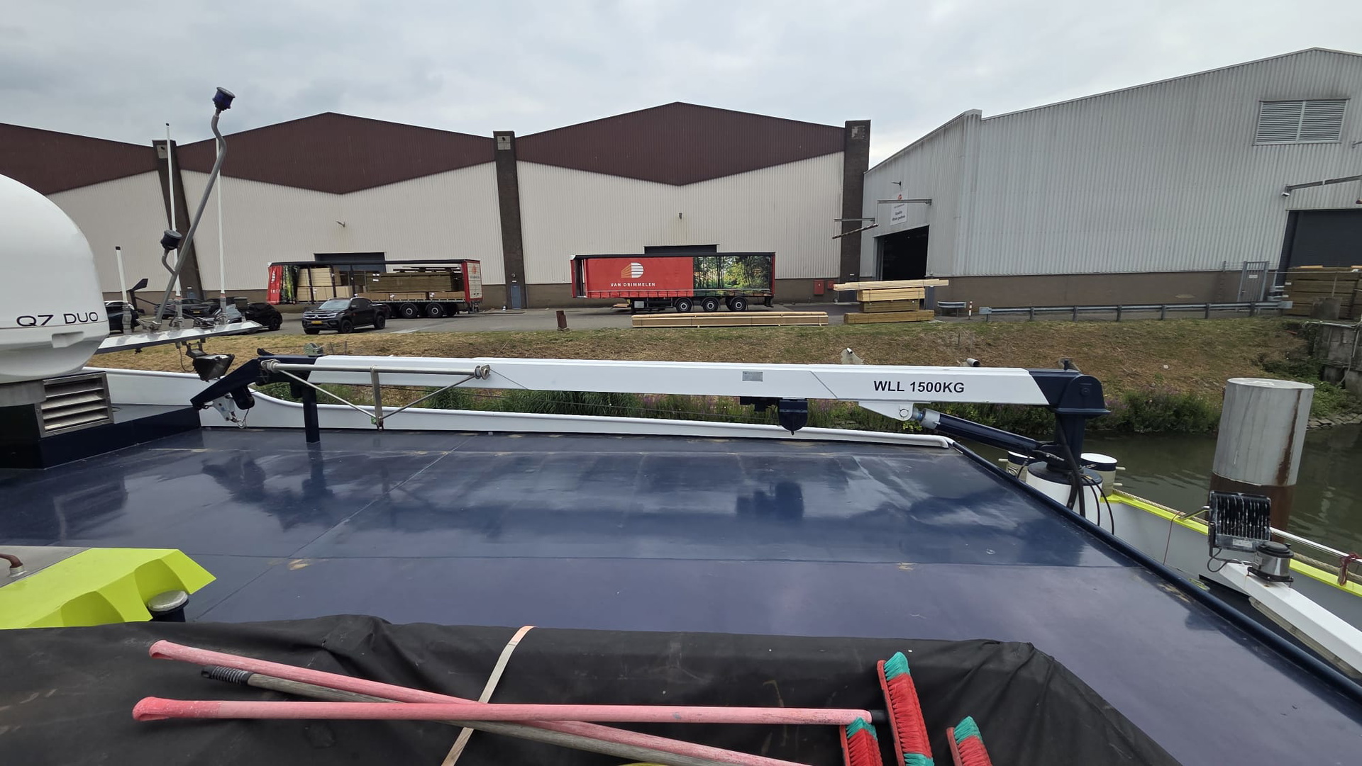 H2 Barge 1
