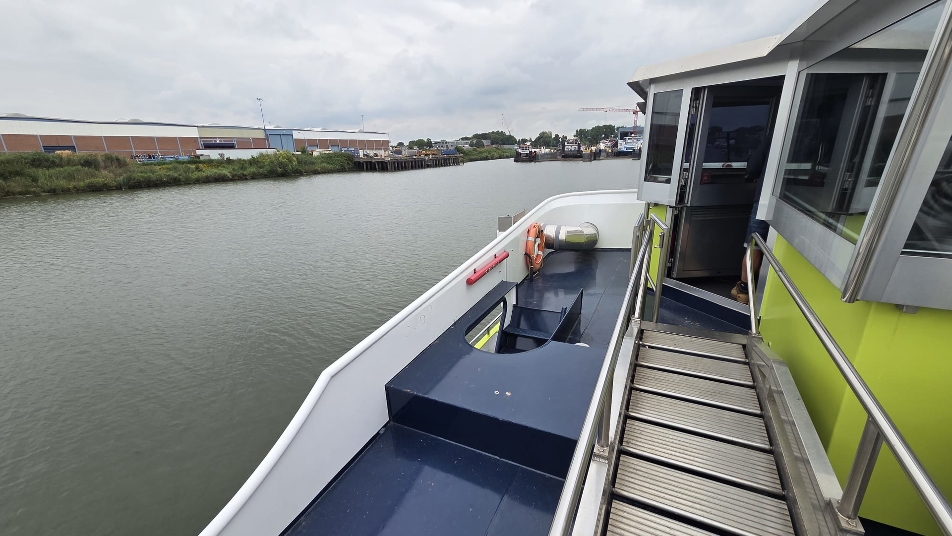H2 Barge 1
