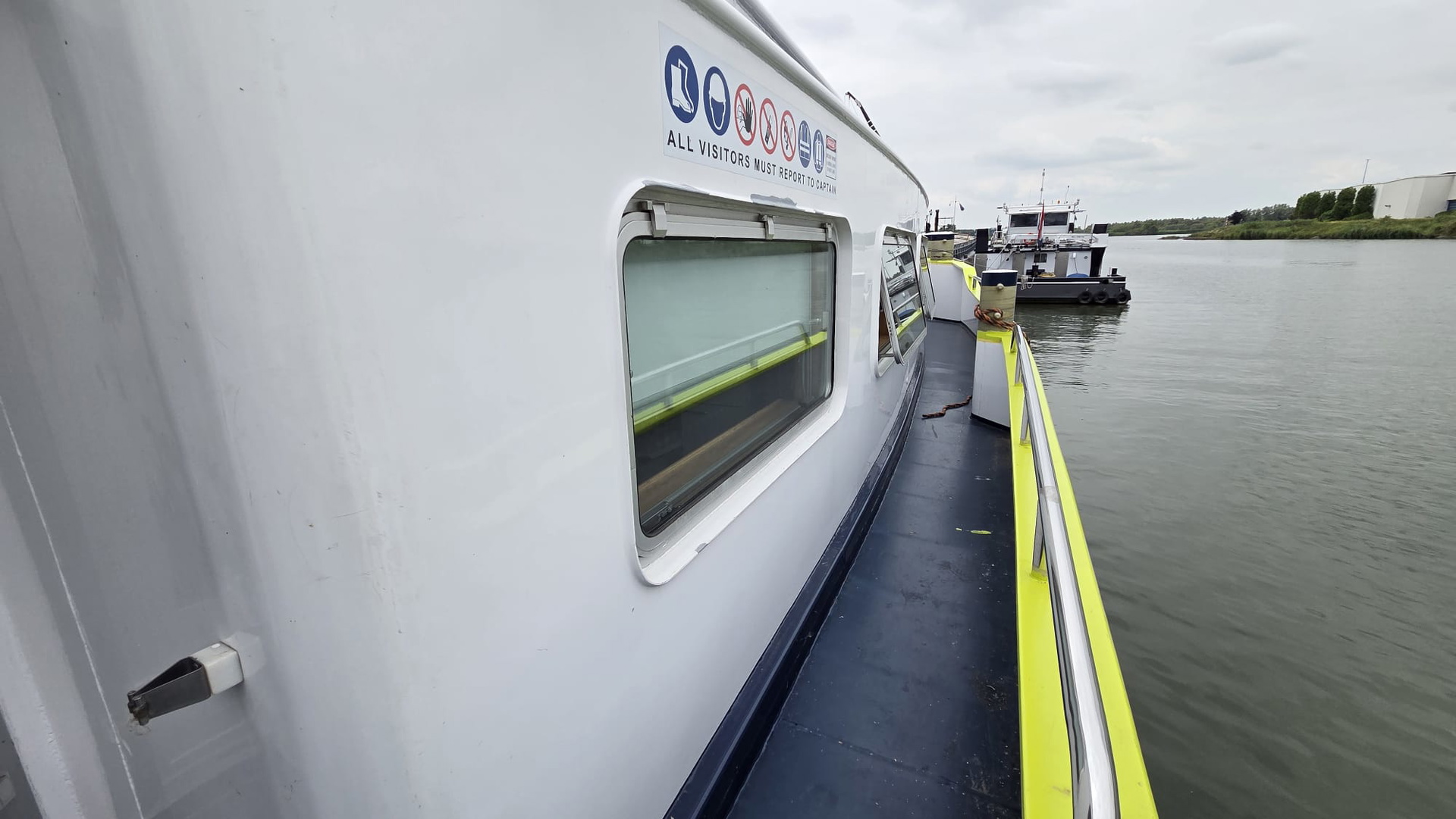 H2 Barge 1