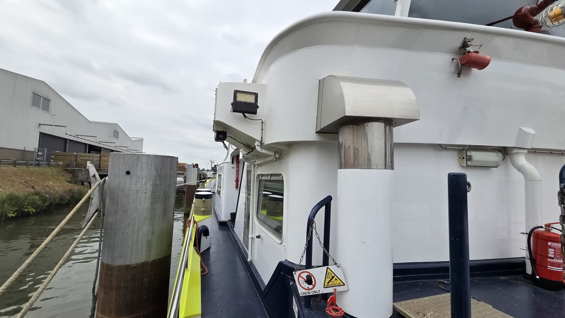 H2 Barge 1