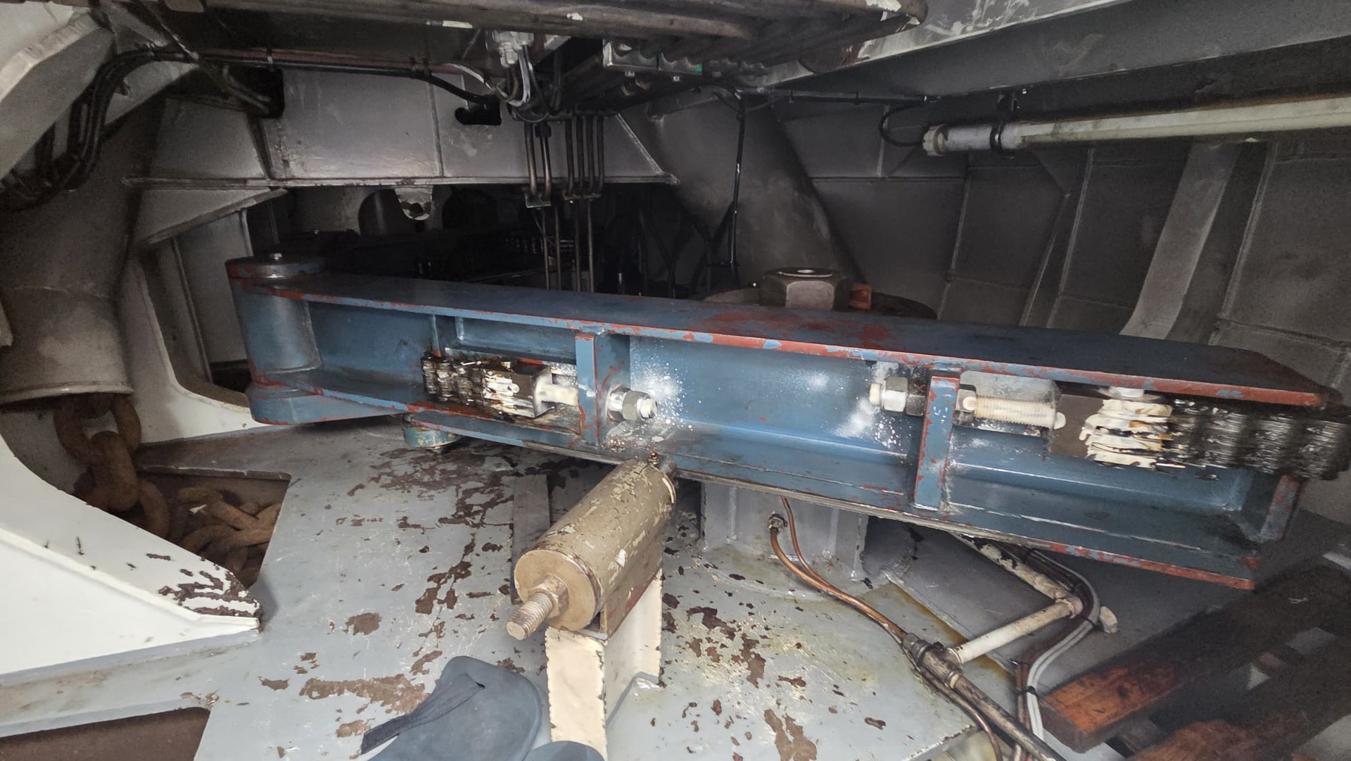 H2 Barge 1