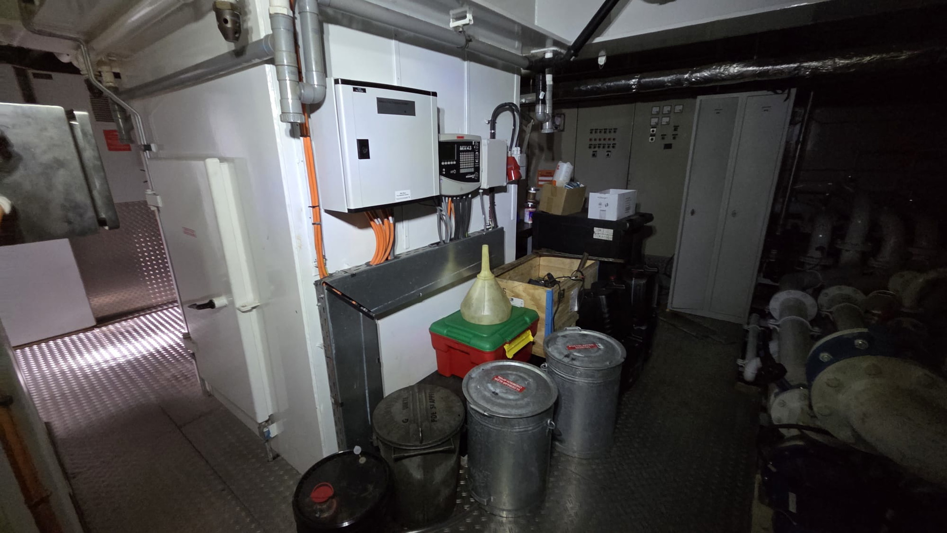 H2 Barge 1