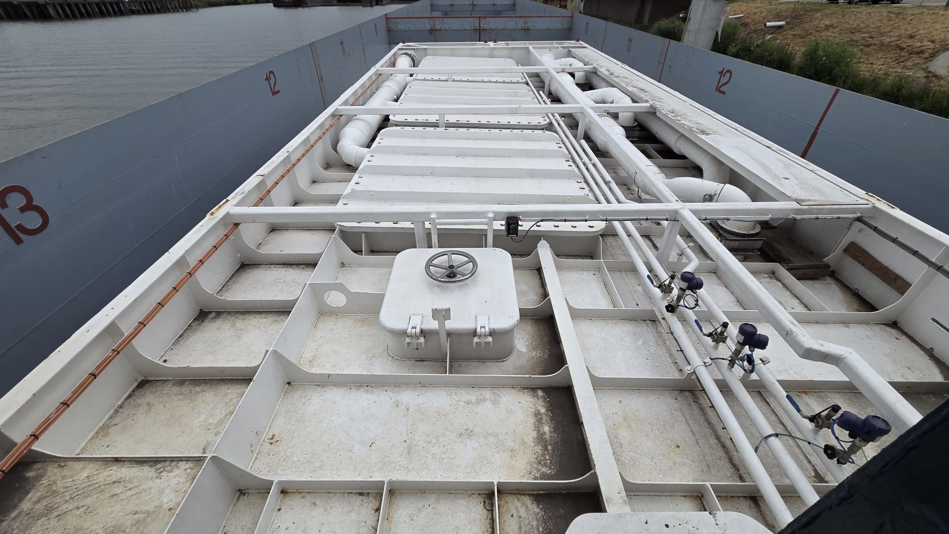 H2 Barge 1