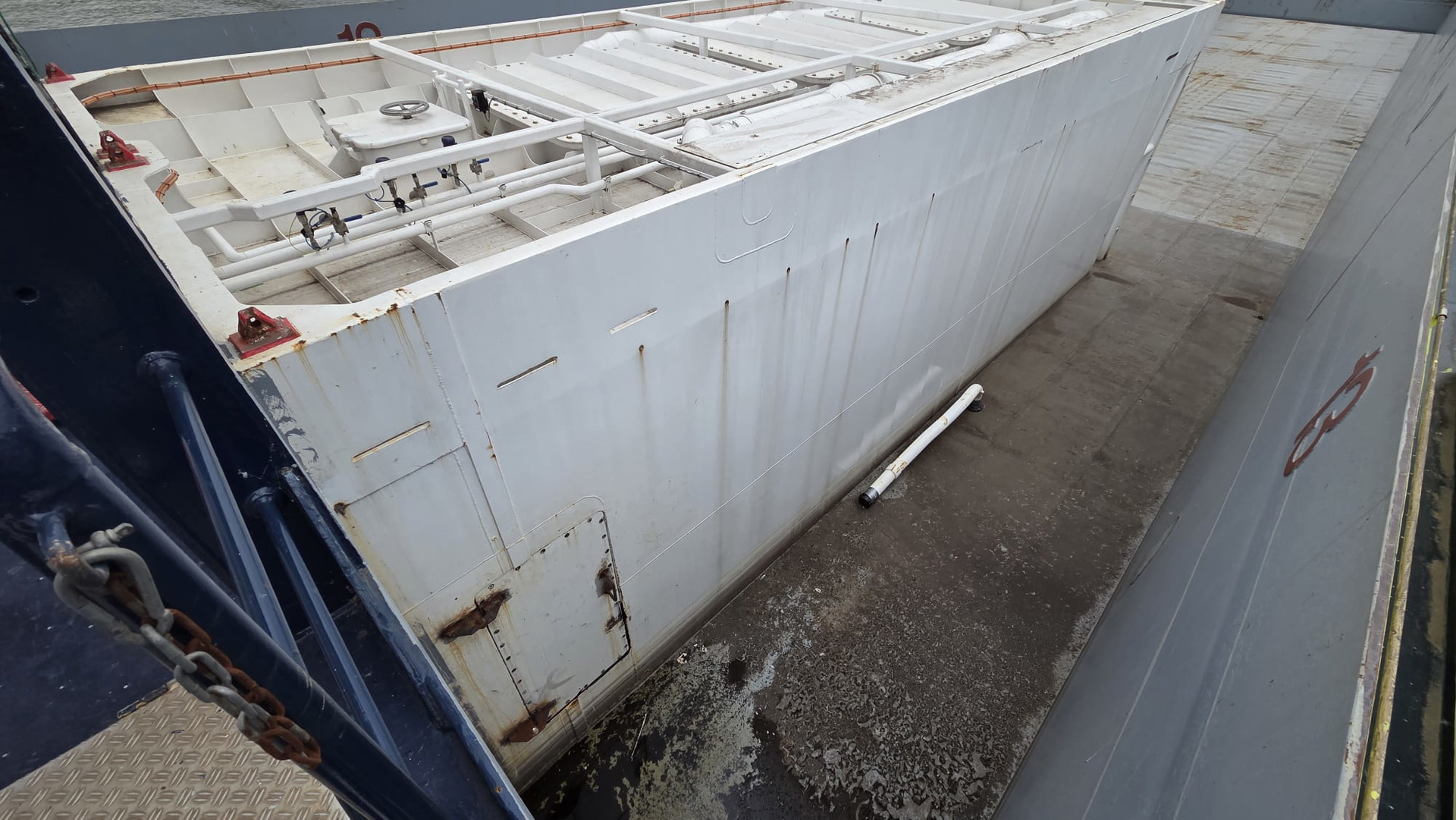 H2 Barge 1