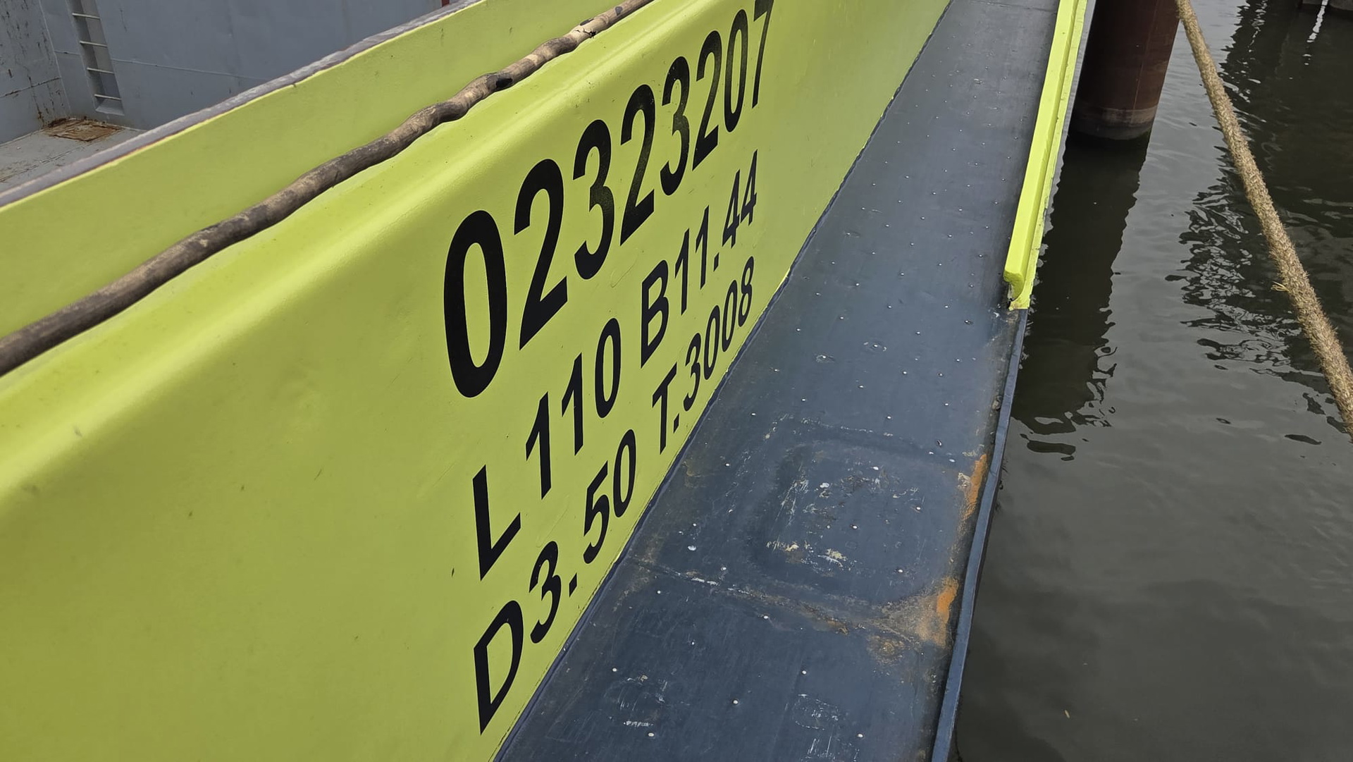 H2 Barge 1