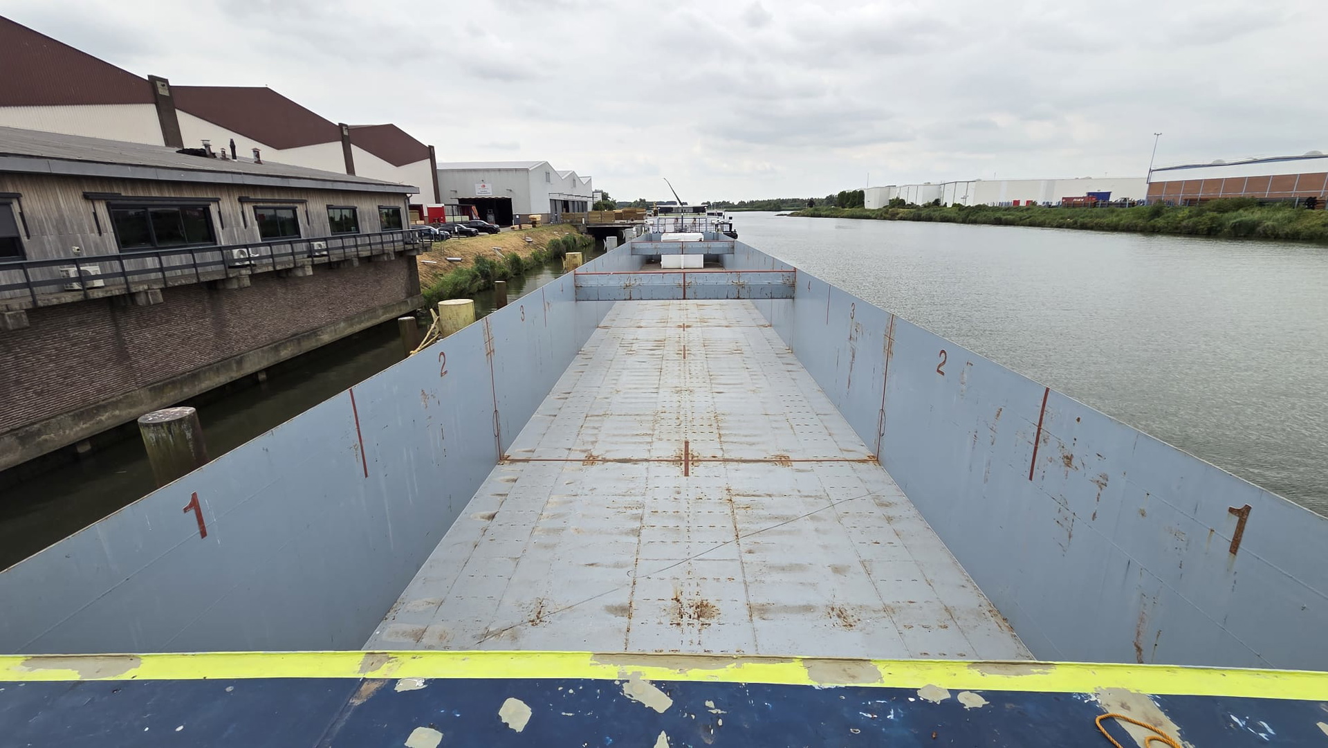 H2 Barge 1