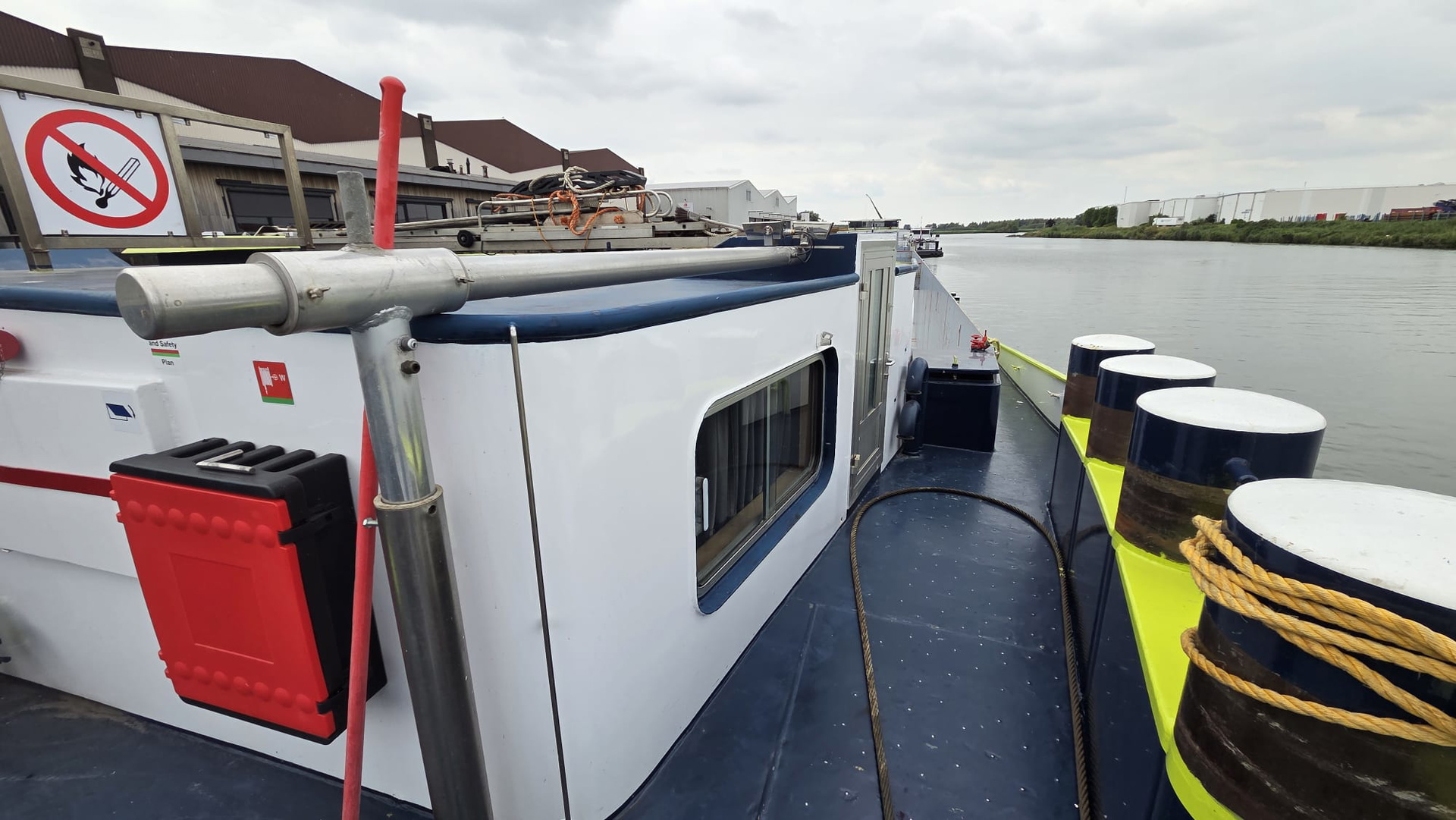 H2 Barge 1