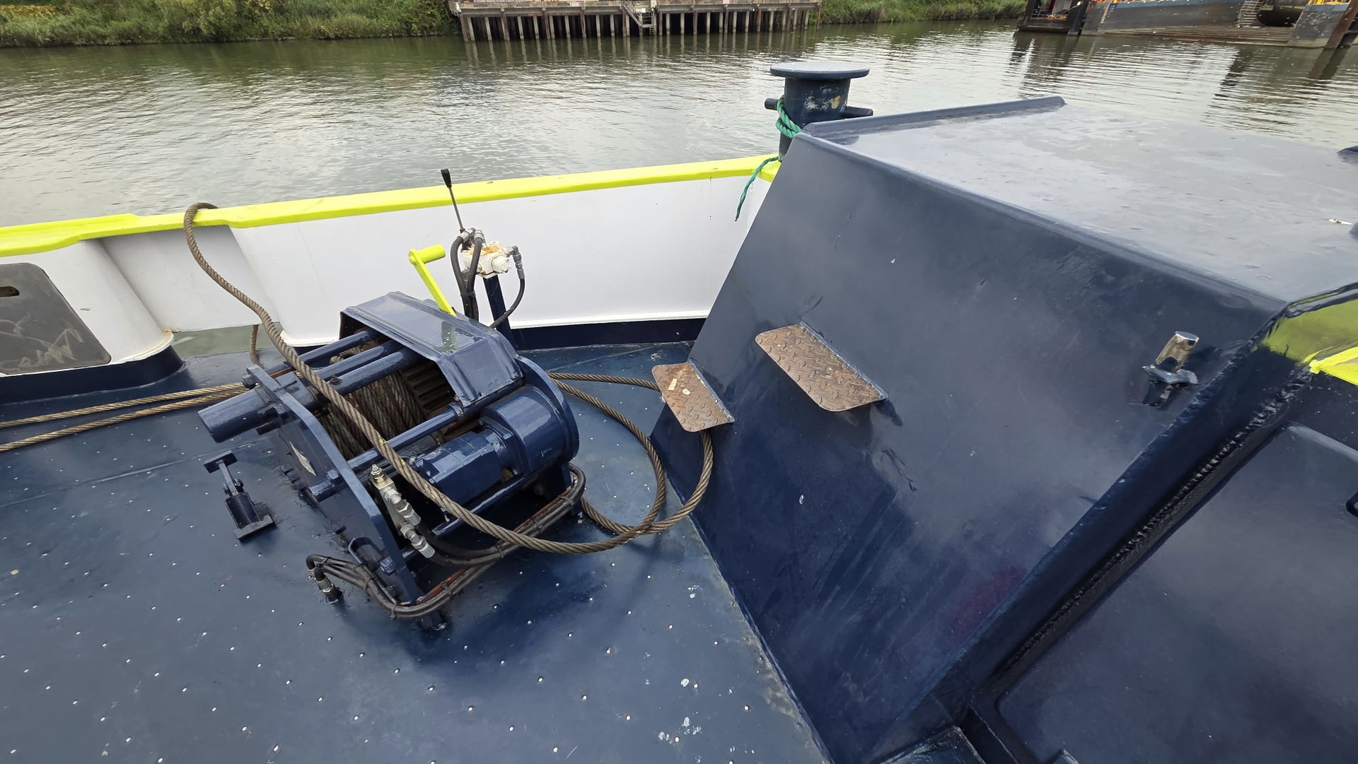 H2 Barge 1