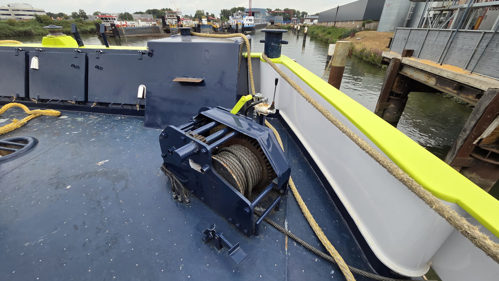 H2 Barge 1