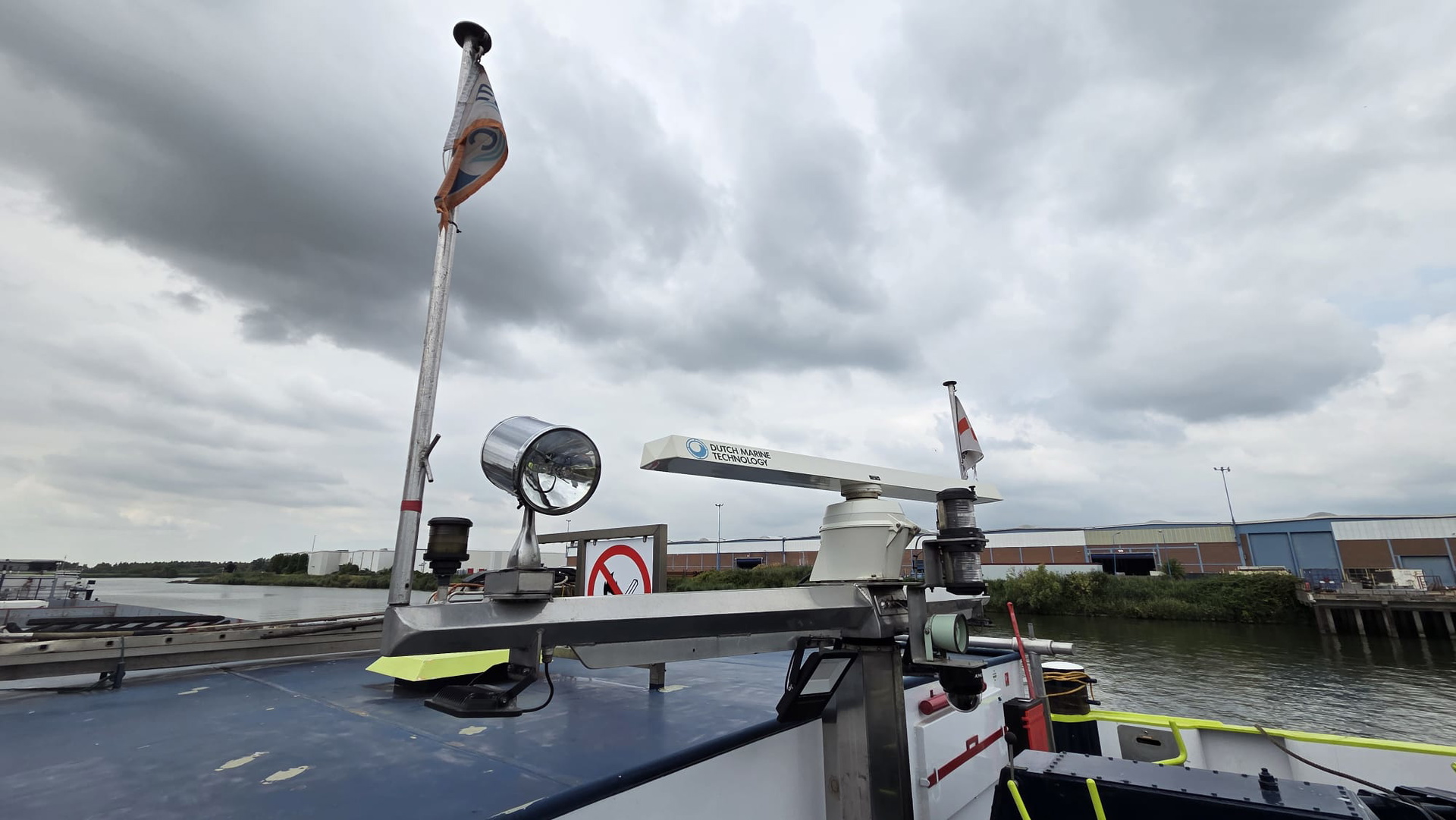 H2 Barge 1