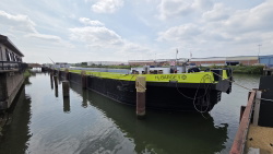 H2 Barge 1