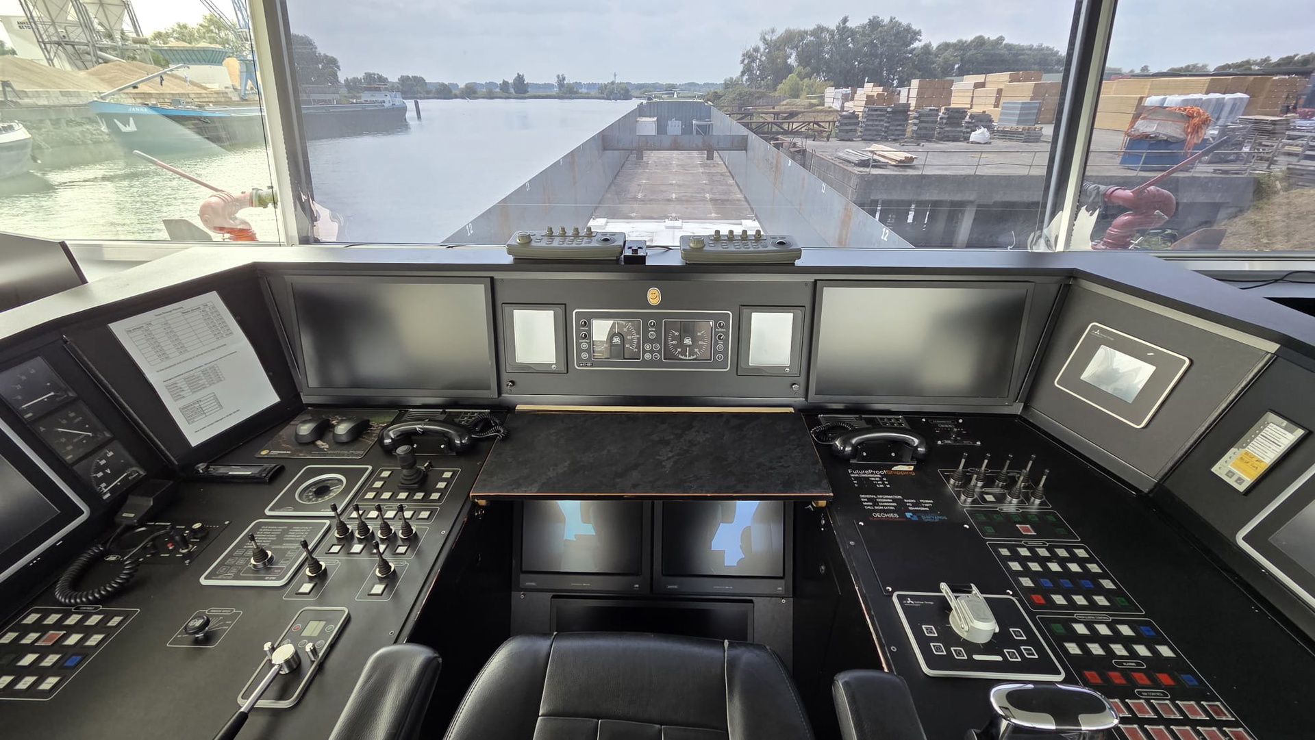 H2 Barge 2