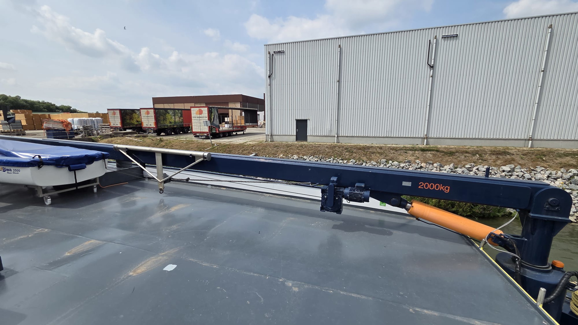 H2 Barge 2