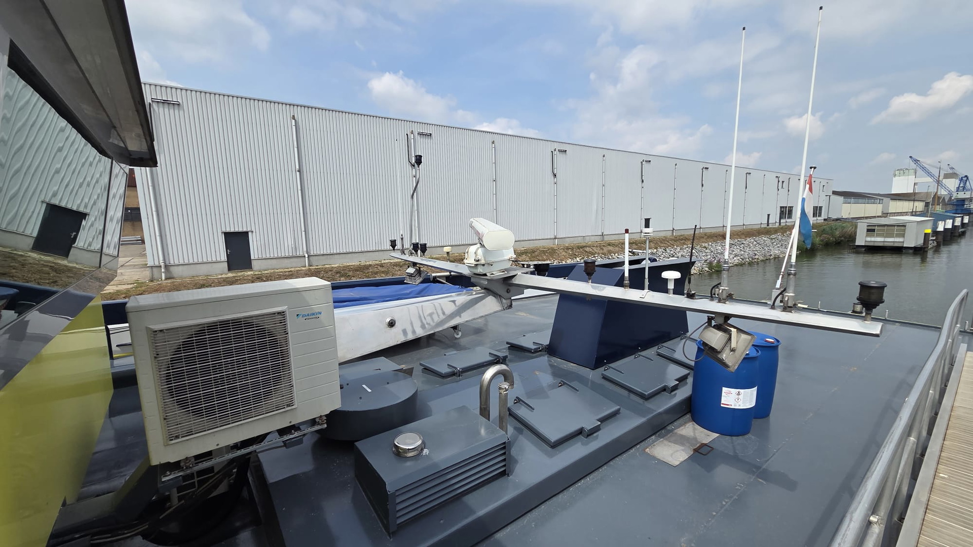 H2 Barge 2