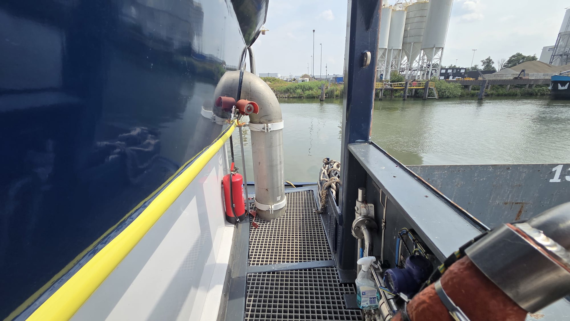 H2 Barge 2
