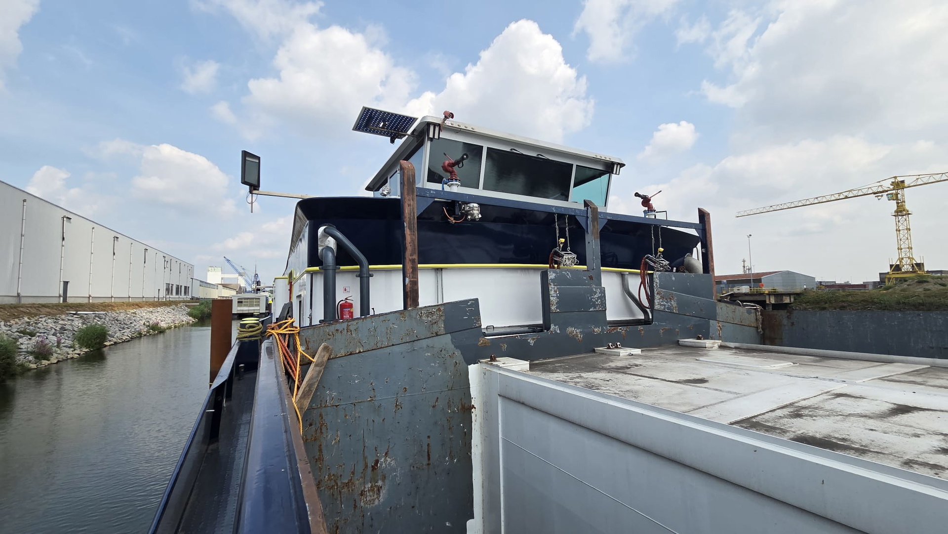 H2 Barge 2