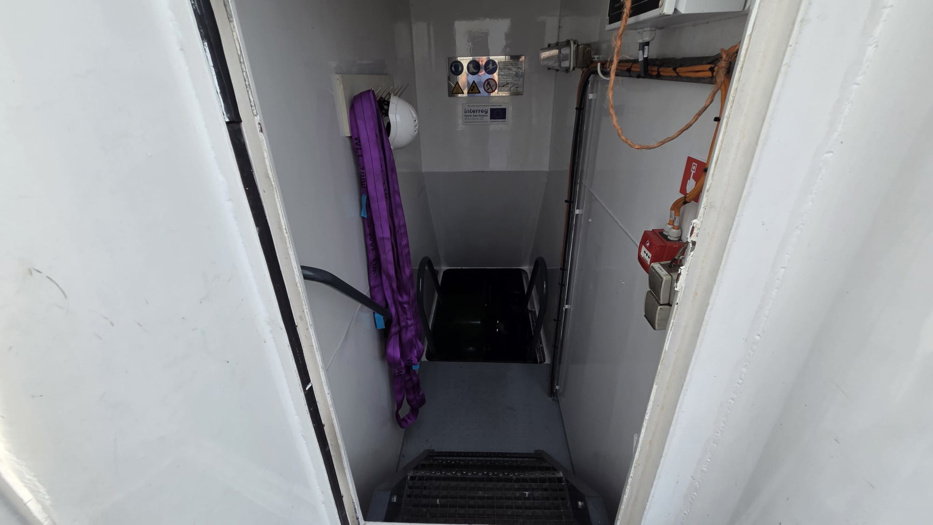 H2 Barge 2