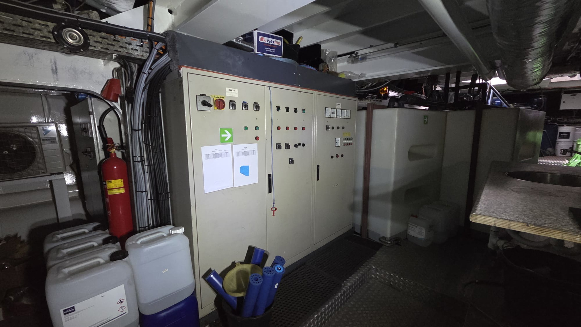 H2 Barge 2