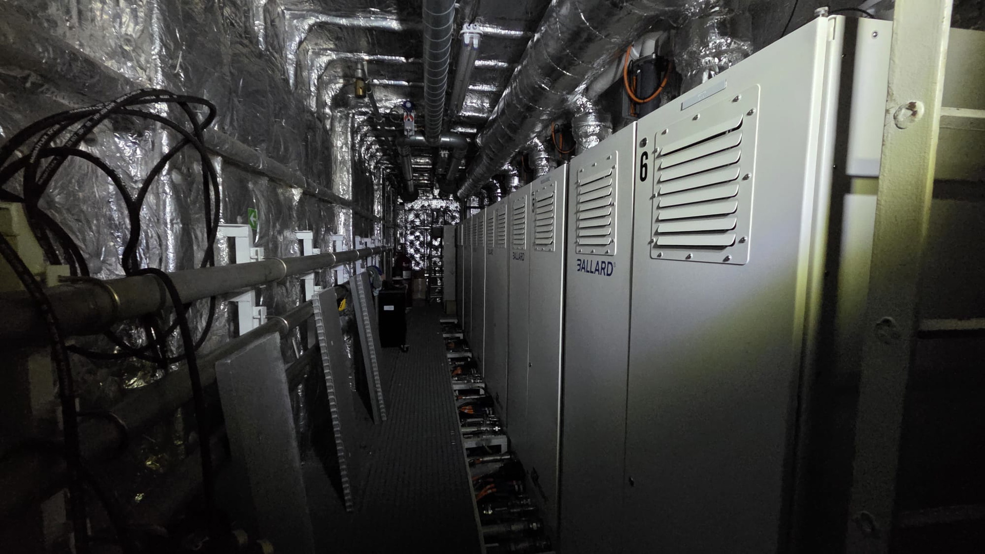 H2 Barge 2