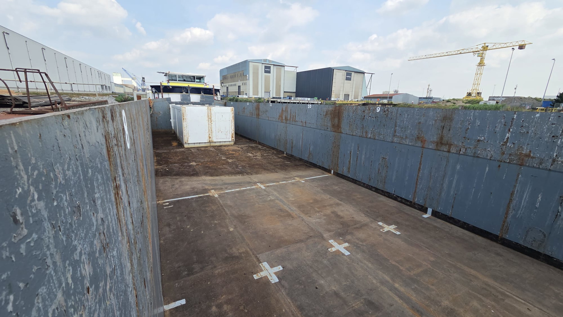 H2 Barge 2