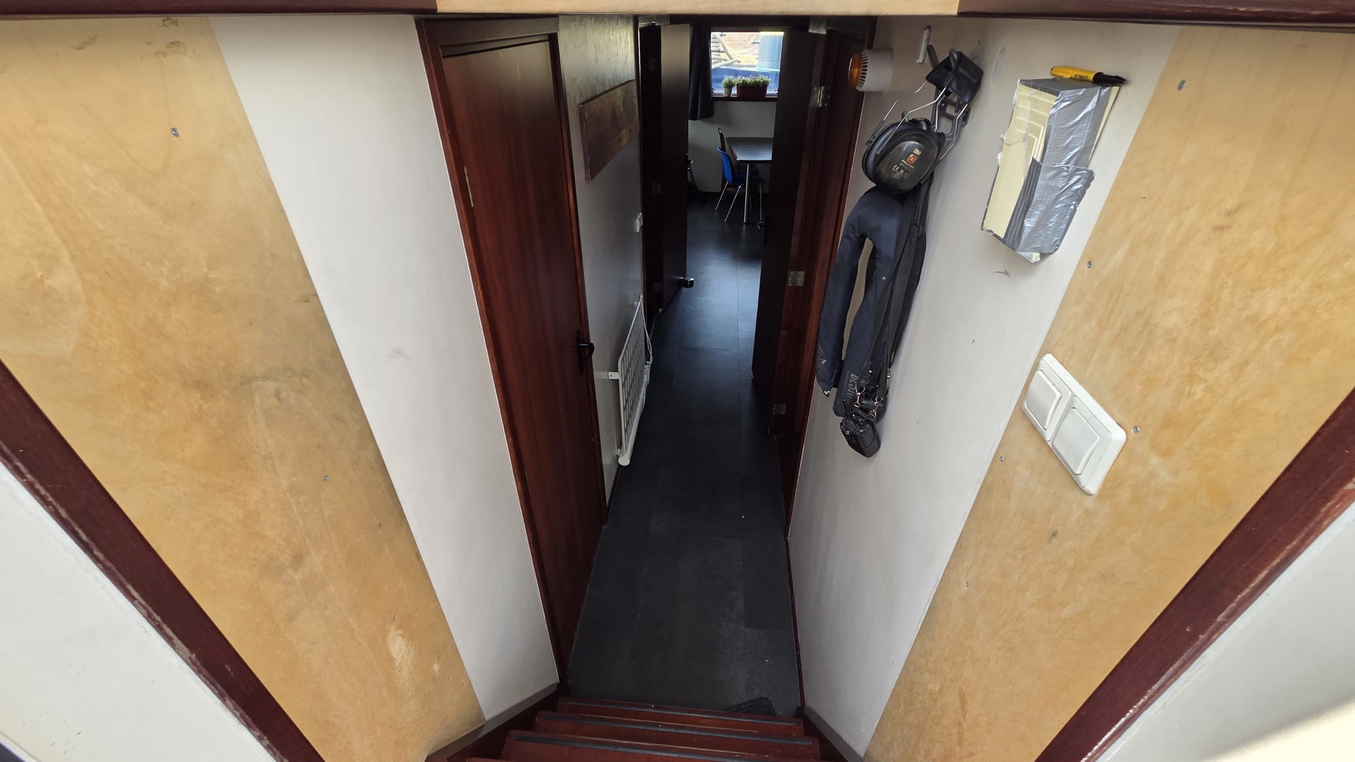 H2 Barge 2